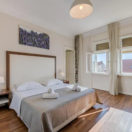 Konukevi Bastion Luxury
