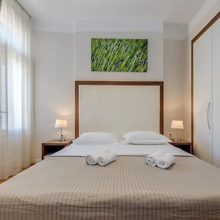 بيت ضيافة Bastion Luxury 4*
