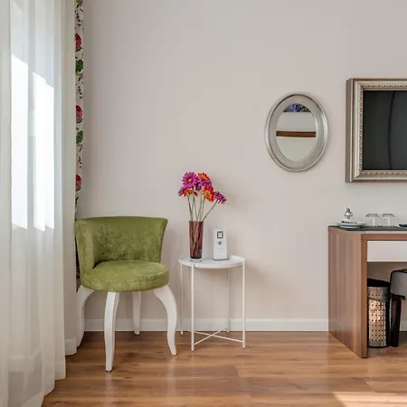 Bastion Luxury Konukevi 4*
