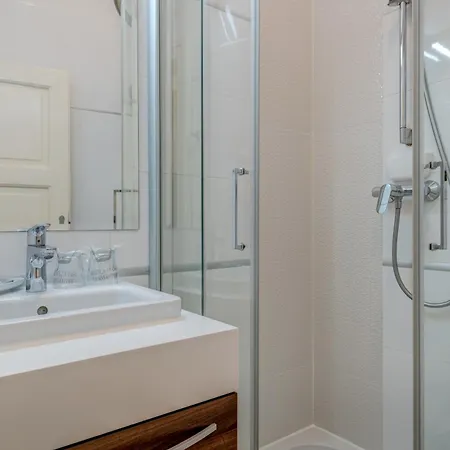 Konukevi Bastion Luxury 4*